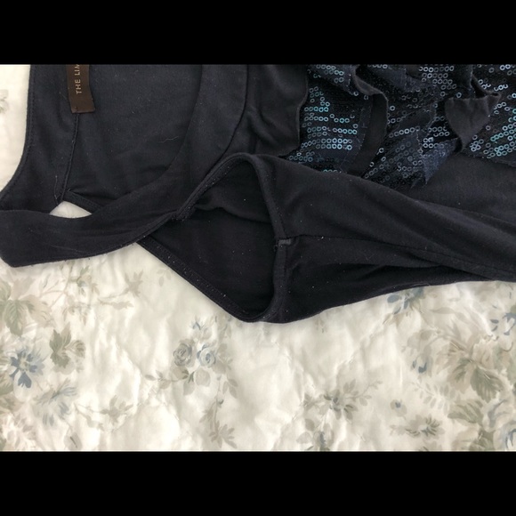 The Limited Navy Tank with Ruffle Detail - Picture 7 of 8